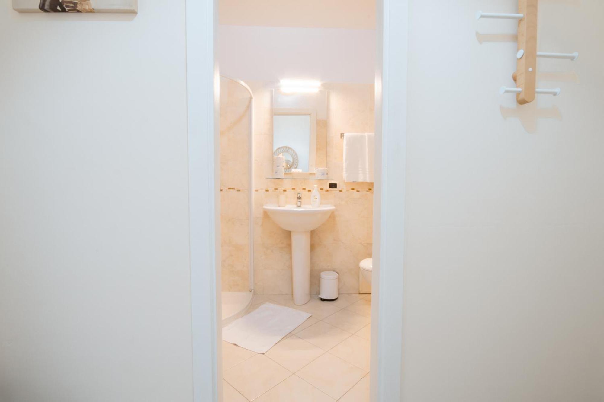 Krisa Apartment Bari Buitenkant foto