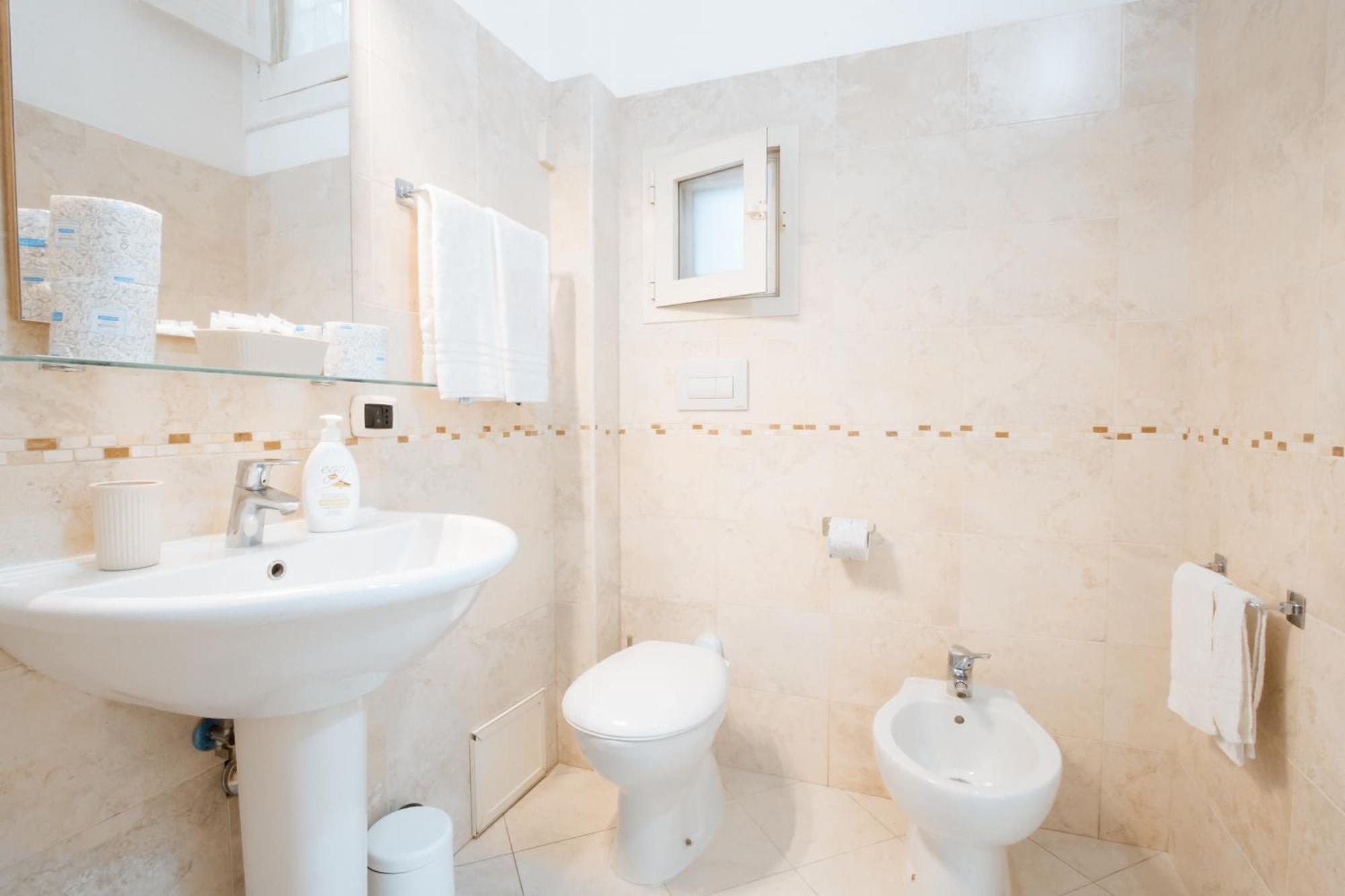 Krisa Apartment Bari Buitenkant foto